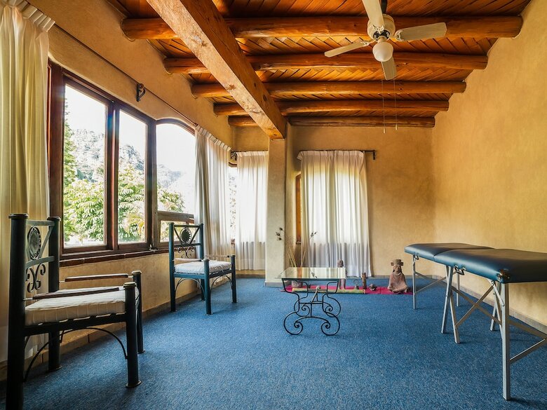 Hotel Capital O Amatl�n