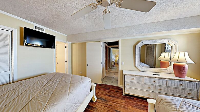 Ocean Creek South Tower By Myrtle Beach Vr
