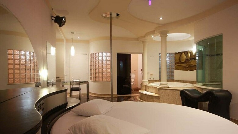 Motel Imperium Adults Only