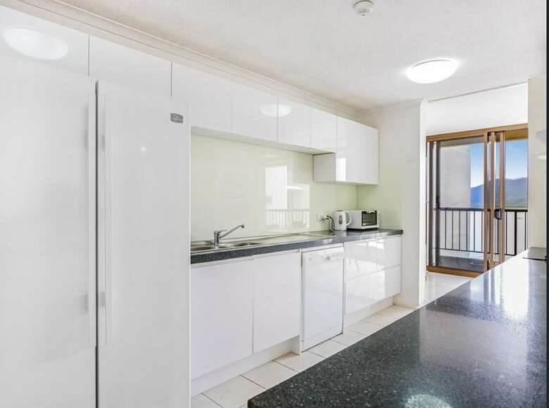 Cairns Ocean View Apartment In Aquarius