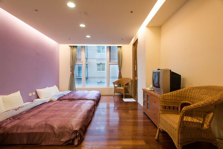 Crystal Hotel