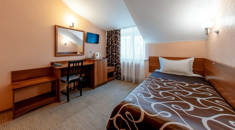 Hotel Cronwell Nika Center