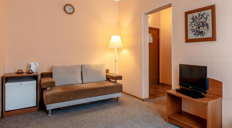 Hotel Cronwell Nika Center