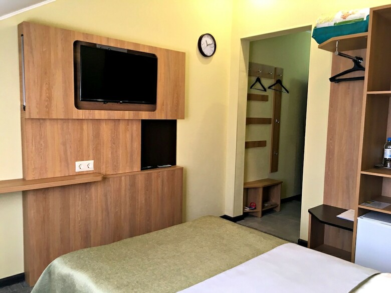 Hotel Cronwell Nika Center