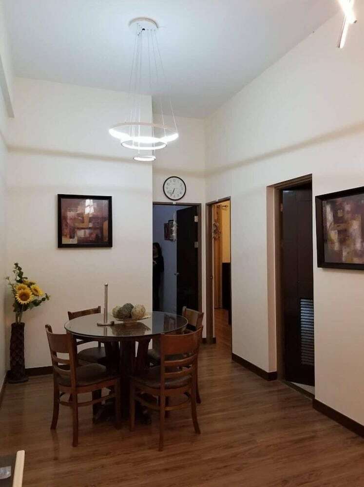 Regs Bristle Ridge Residences