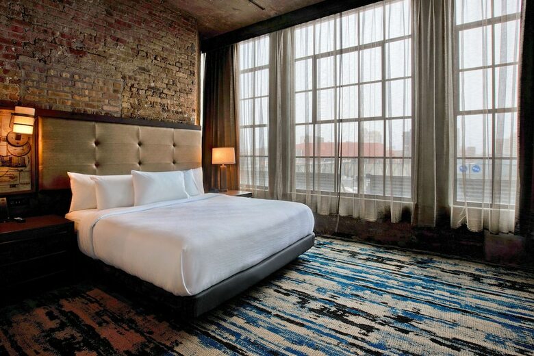 Hotel Embassy Suites By Hilton Rockford Riverfront