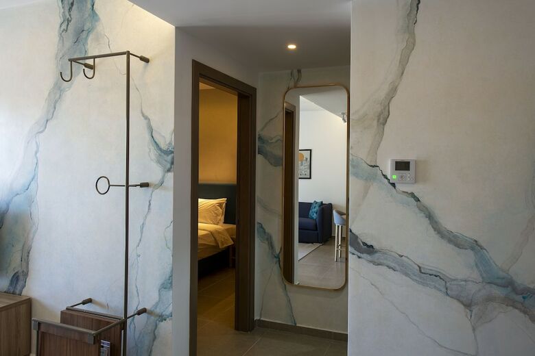 Apartamentos Zur Studios & Suites
