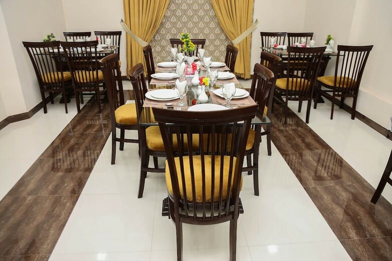 Hotel Monarch Residency