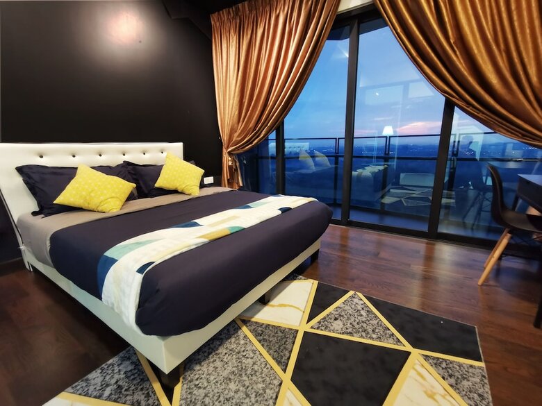 Almas Suites Puteri Harbour Hello Kitty