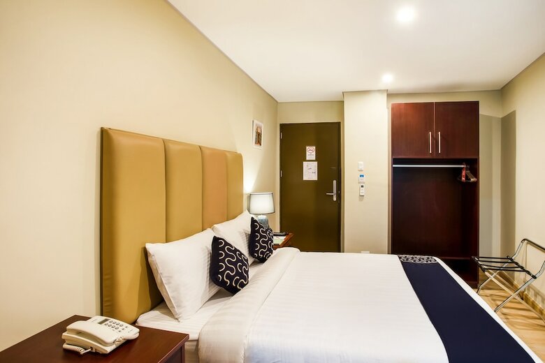 Capital O 461 Asrodel Hotel