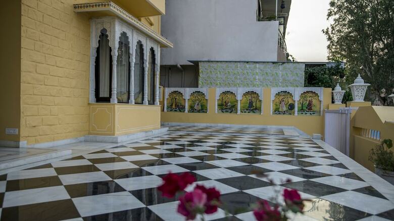 Hotel Chandraveer Niwas