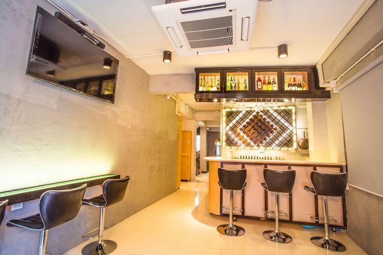 Hostal Phranakorn Hostel - Adults Only