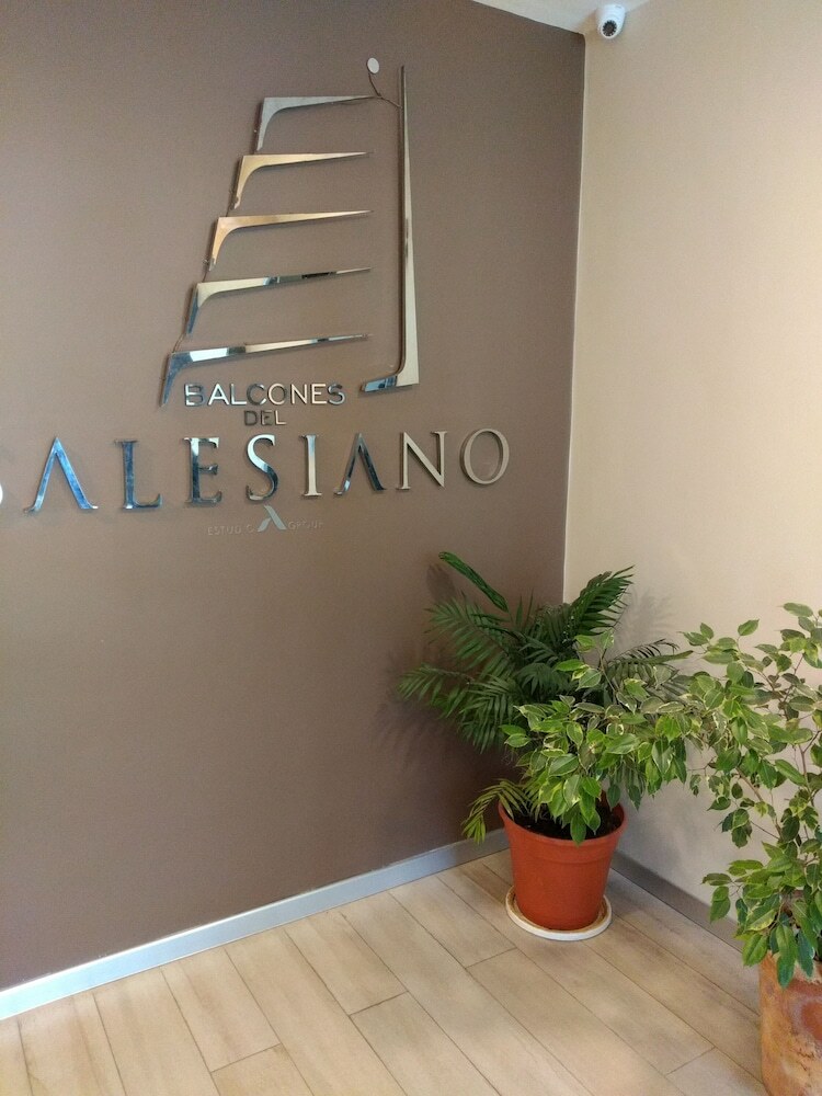 Apartamentos Balcones de Salesiano