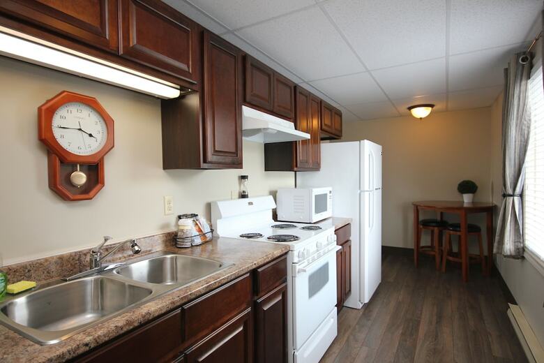 Hotel Saint Andrews Inn & Suites
