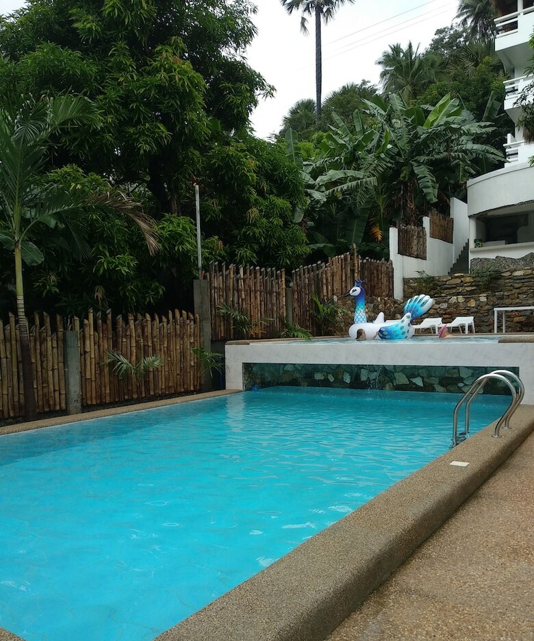 Hotel Jalyn's Resort & Restaurant