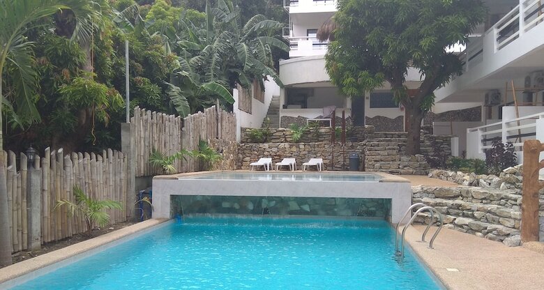 Hotel Jalyn's Resort & Restaurant