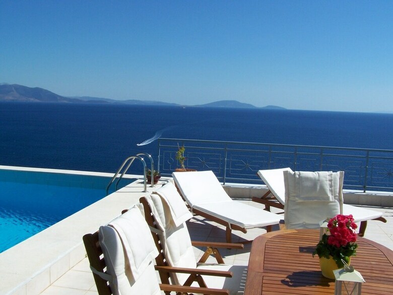 Apartamentos Villa Petra With Swimming Pool