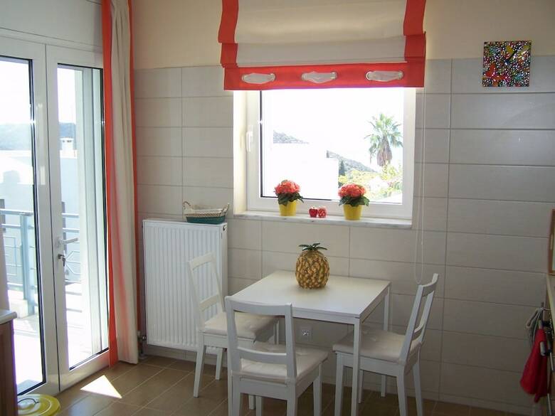 Apartamentos Villa Petra With Swimming Pool