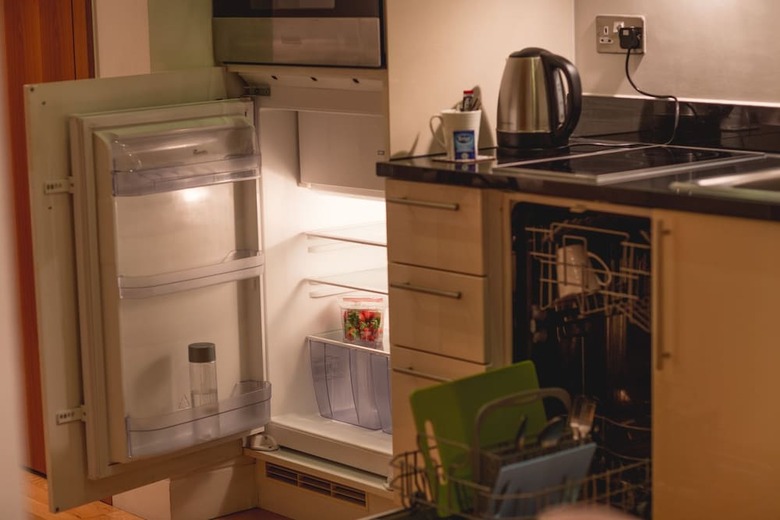 Crossharbour Apartment