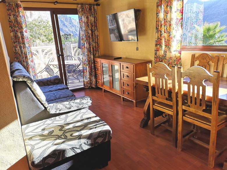 Aparthotel Finca Tom�s Y Puri