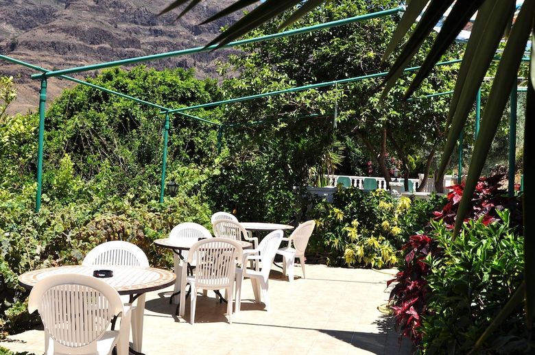 Aparthotel Finca Tom�s Y Puri