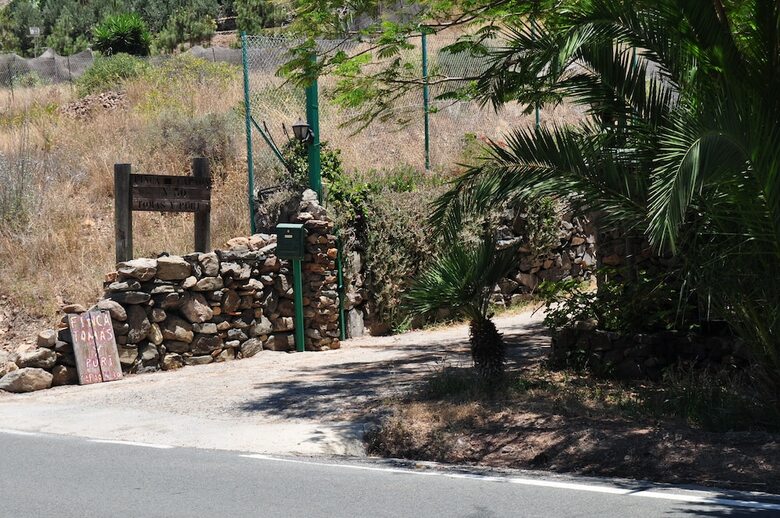 Aparthotel Finca Tom�s Y Puri