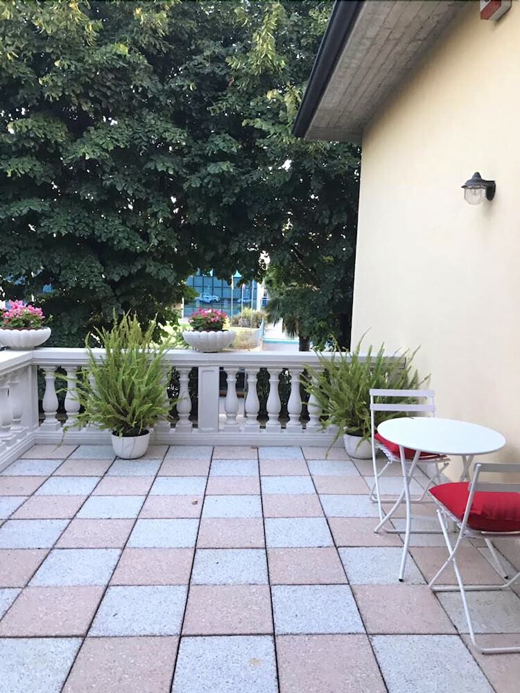 Bed & Breakfast Maison D' Hotes