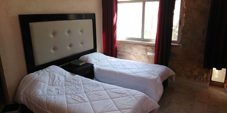 Hostal Peace Castle Hoste