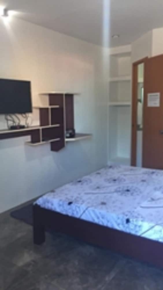 Bed & Breakfast Hr Hotel Bar And Restaurant