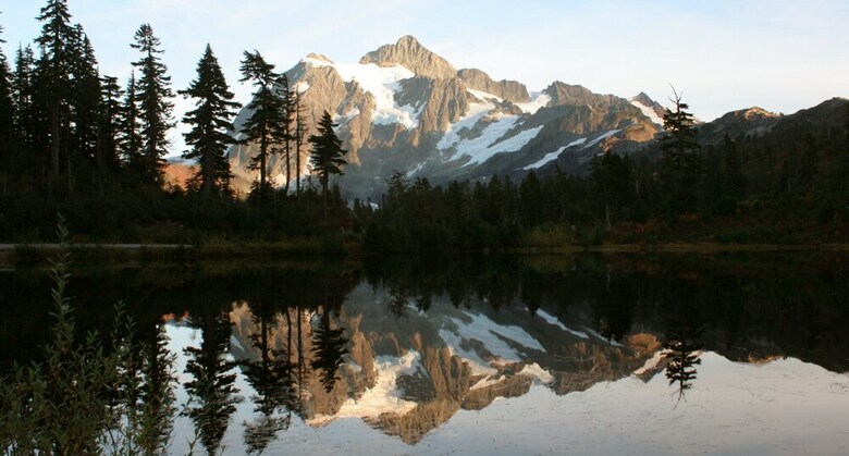 Mt. Baker Lodging Cabin 2 ? Hot Tub, A/c, Sleeps 10! By Mbl