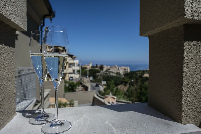 Hotel Sui Generis