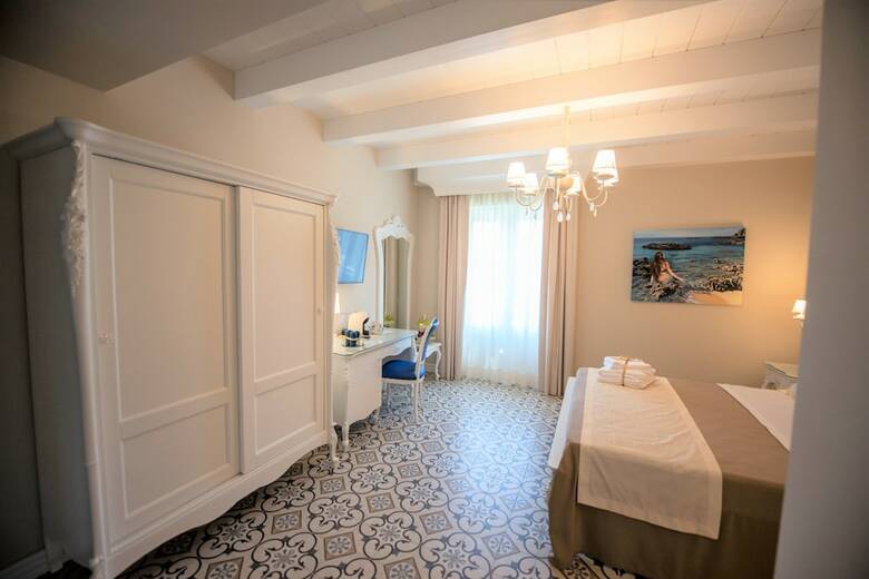 Hotel Sui Generis