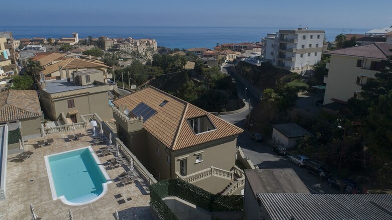 Hotel Sui Generis