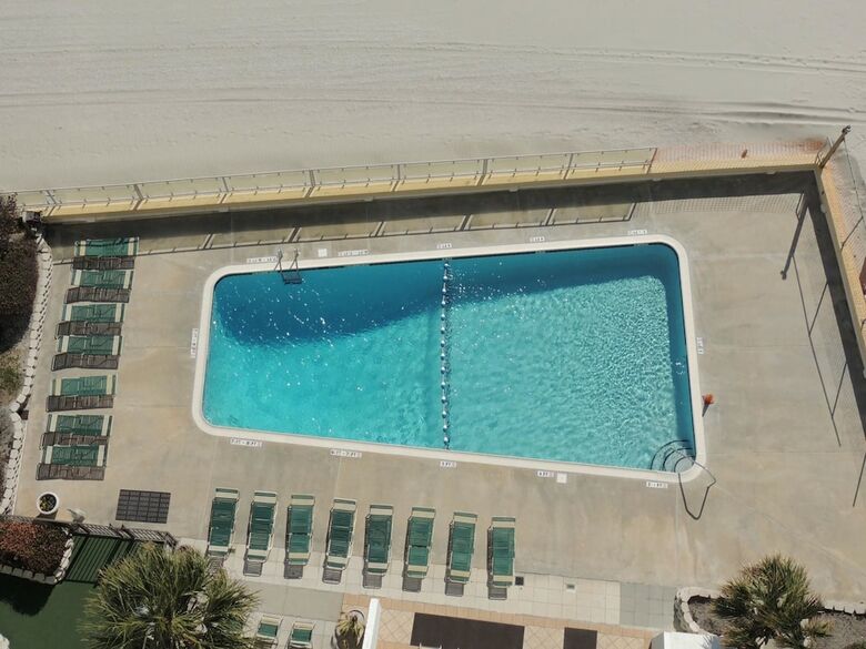 Brigadune #12f Ocean Front