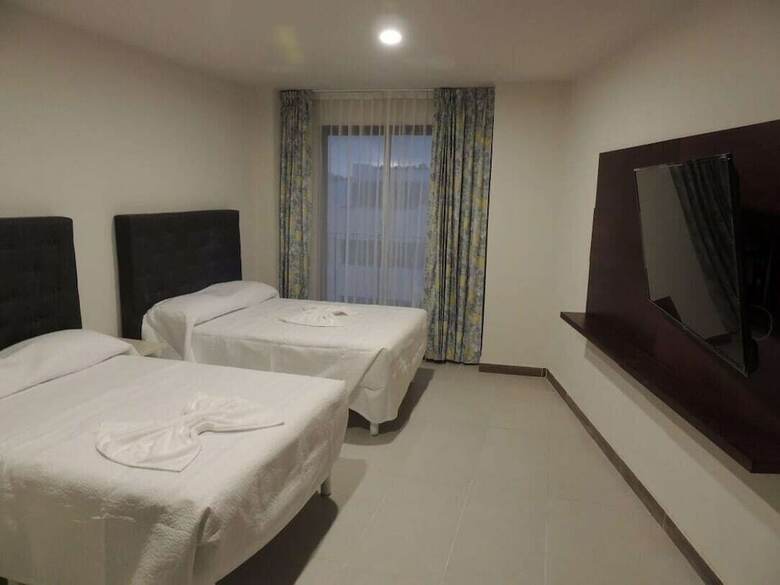 Hotel Garden Plaza