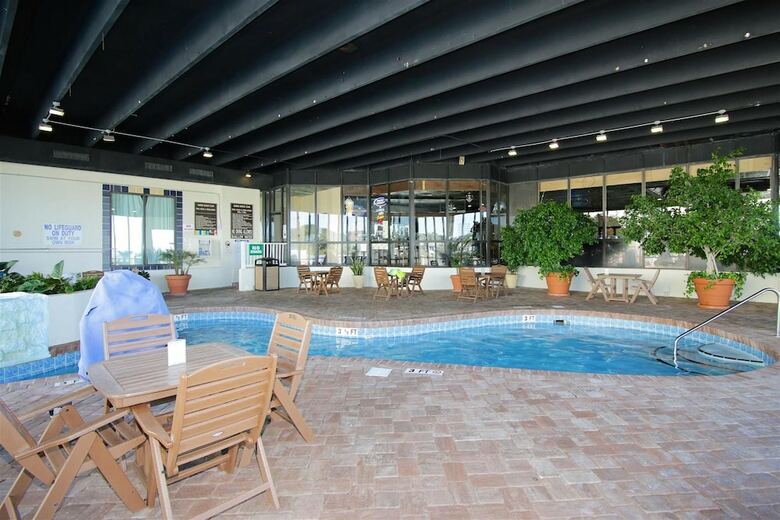 Sands Beach Club #727 Ocean Front