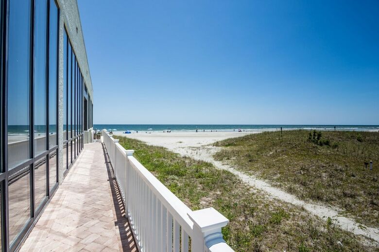Sands Beach Club #727 Ocean Front