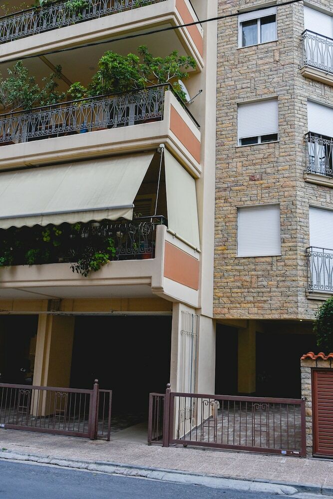 Two Bedroom Apartment In Kesariani