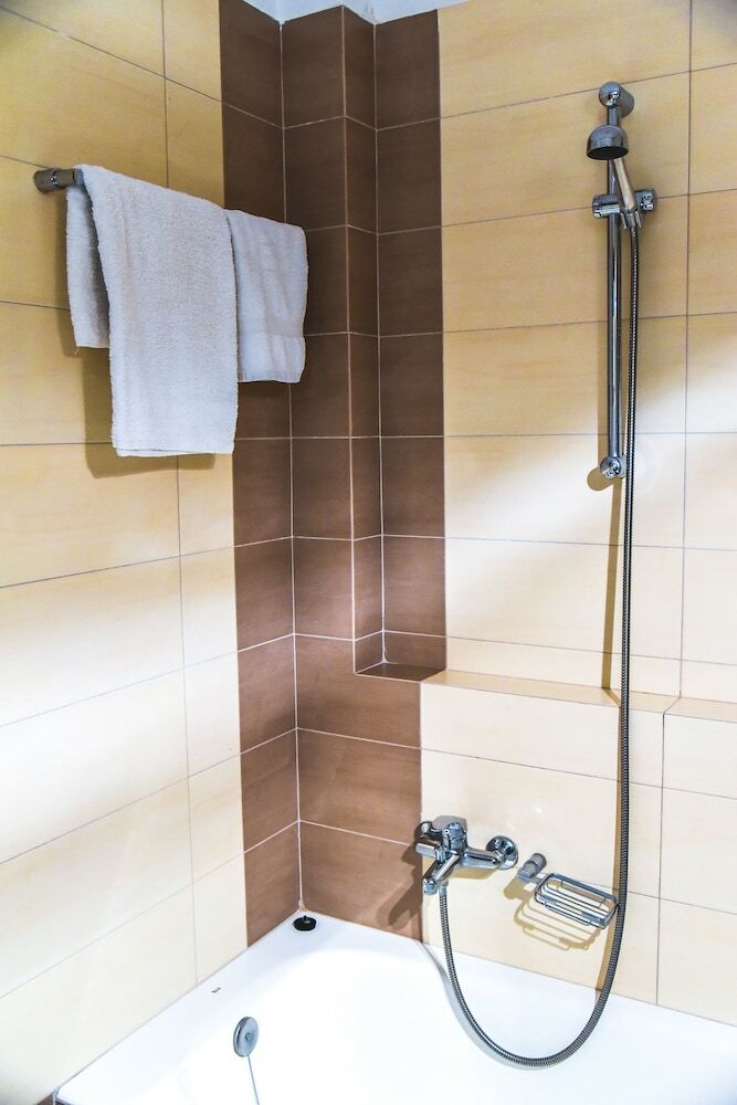 Two Bedroom Apartment In Kesariani
