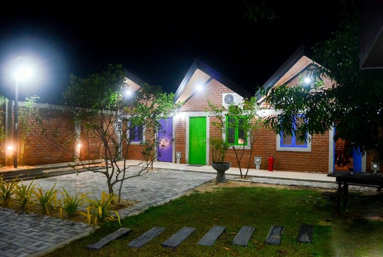 Hotel Laana Villa