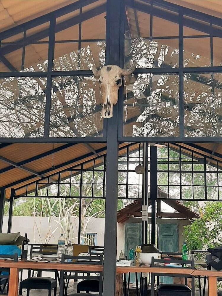 Hotel Elephant Lodge