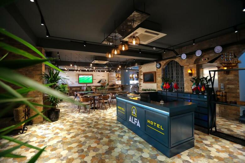 Hostal Alfa Hotel & Hostel