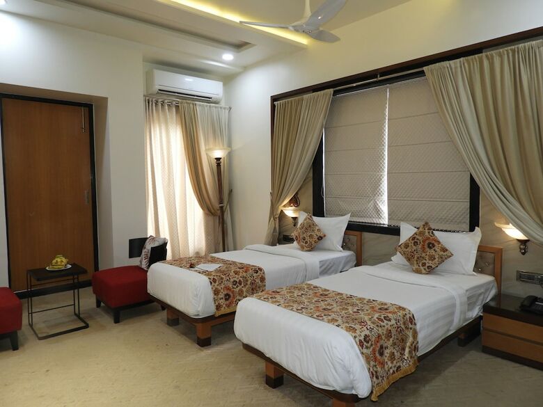 Hotel  Jannat Celebration