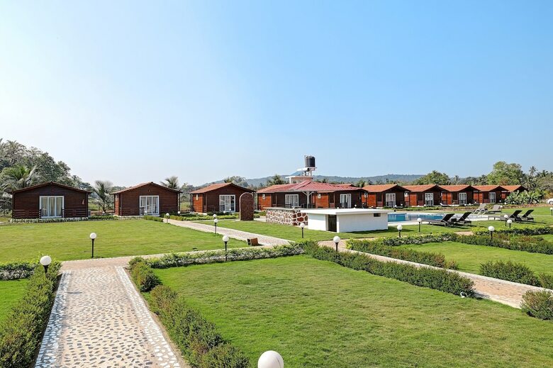 Hotel Lazy Bee Cottages Goa
