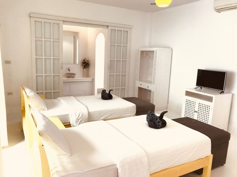 Hotel Watercolours Resort