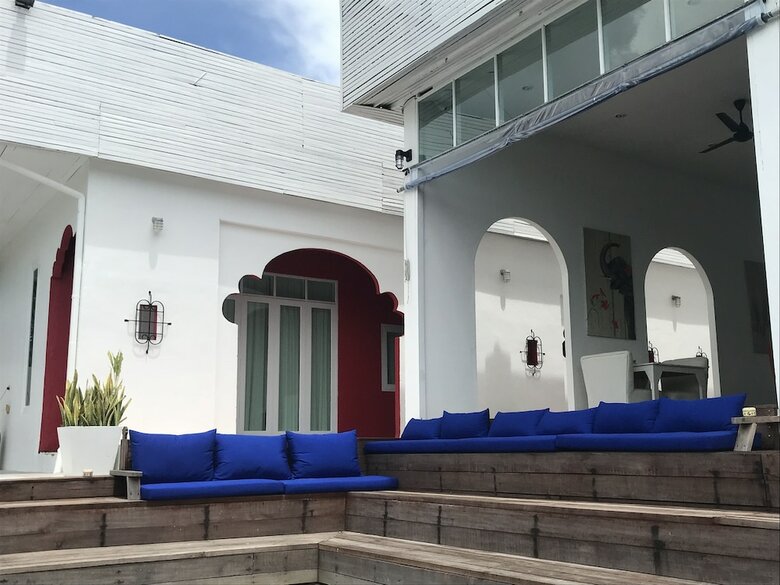 Hotel Watercolours Resort