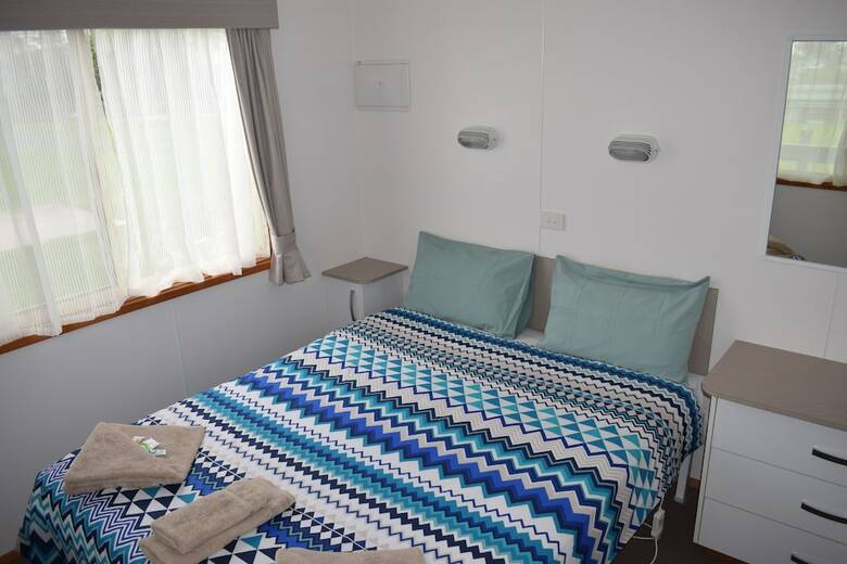 Hotel Bega Caravan Park