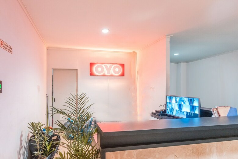 Hotel Oyo 1491 Sandang Residence