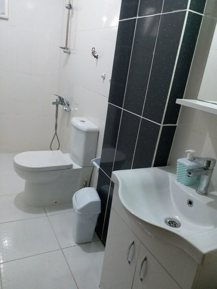 Avsa Roza Apart