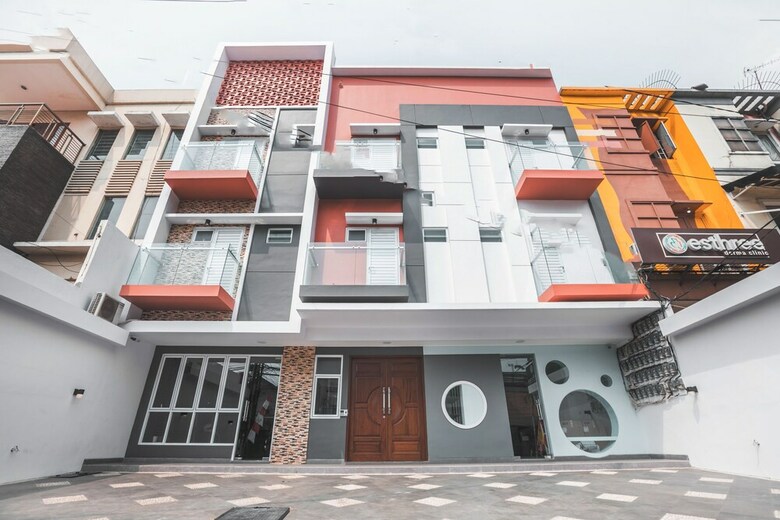Hotel Oyo 1487 Residence Khoe